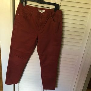 Artisan NY size 12 Red Skinny Ankle Pant